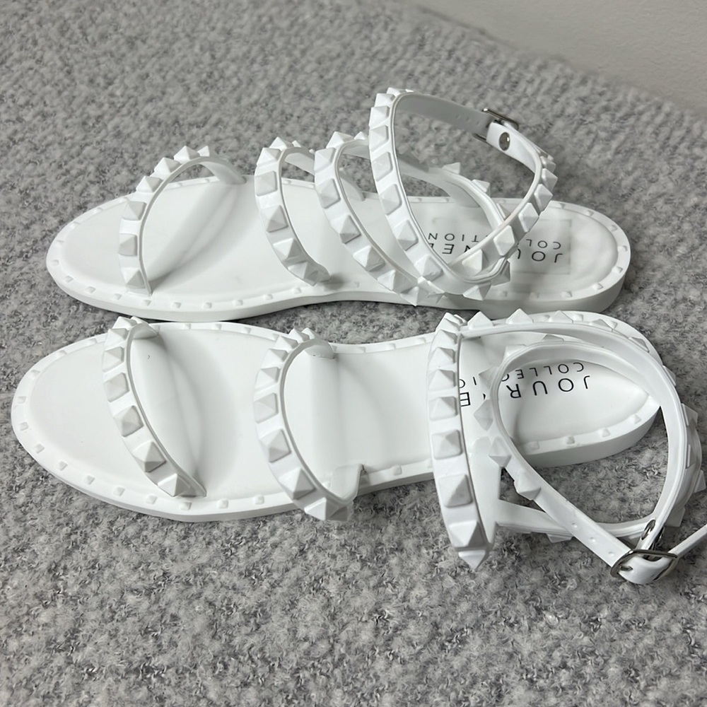 Journee Collection Saphira Sandal Jelly‎ White Studded Multi-Strap Flat Size 6 - Picture 6 of 7